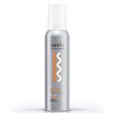 Spuma Bucle cu Fixare Strong - Londa Professional Curls In Curl Mousse 150 ml